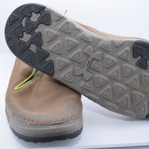 Under Armour Spike Camp